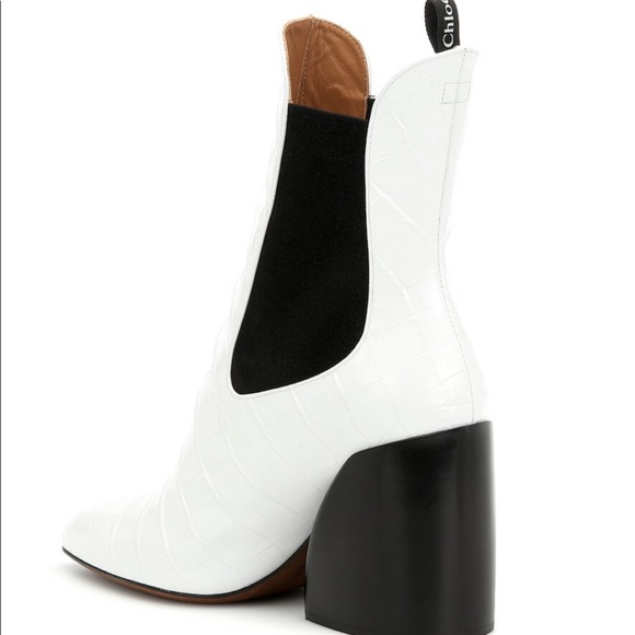 Chloe Wave Leather Ankle Boots - Picture 5 of 8